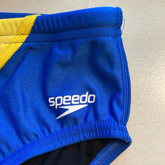 🆕 Speedo Mens Swim Briefs. Size 32. NWOT - Picture 2 of 5
